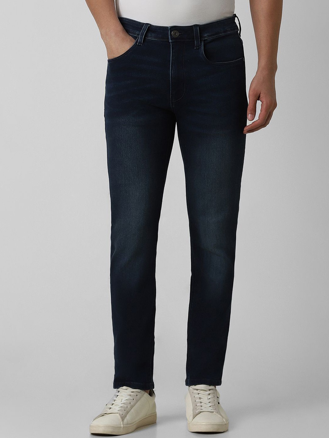 

VAN HEUSEN DENIM LABS Men Skinny Fit Heavy Fade Jeans, Navy blue