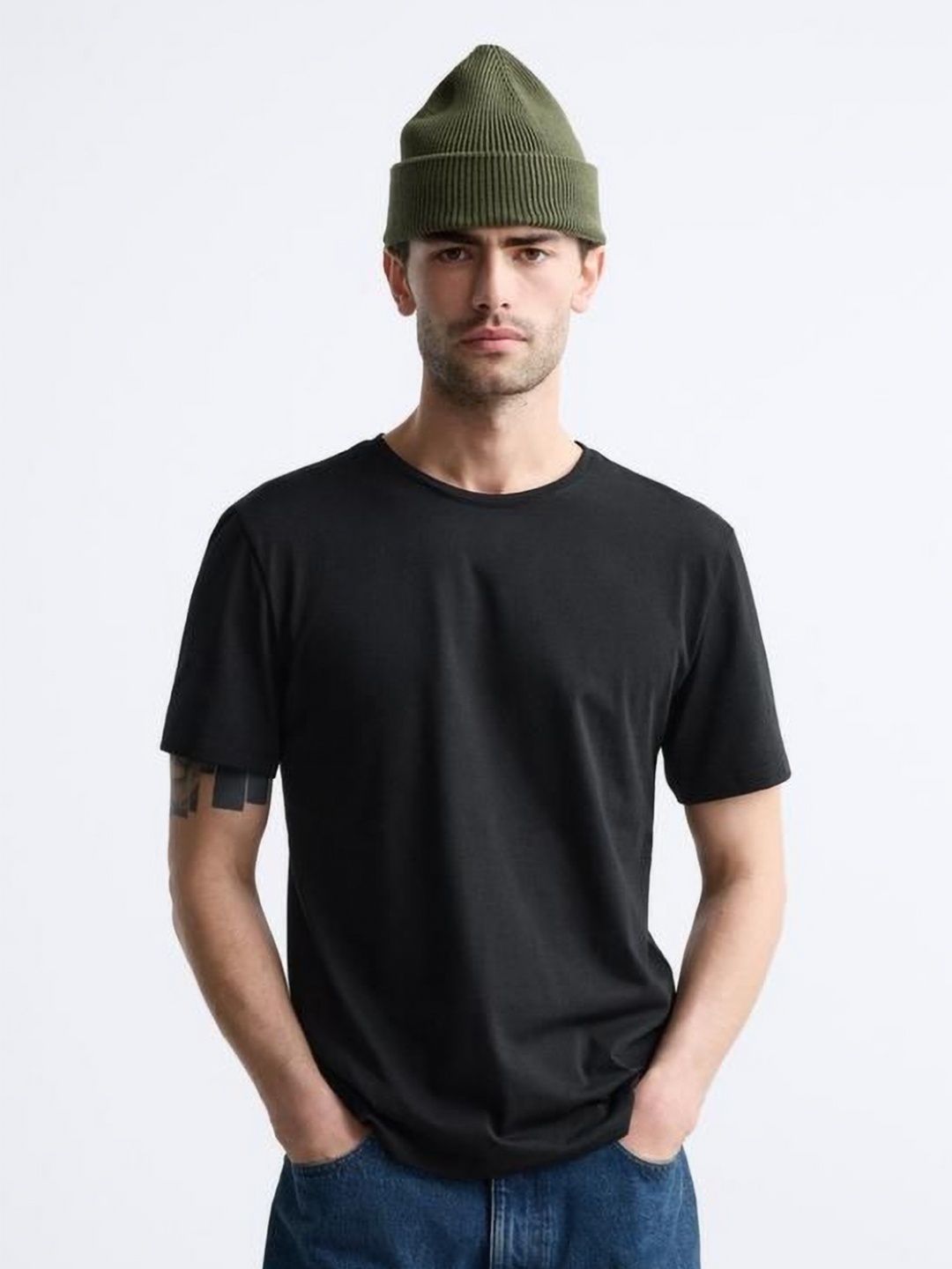 

Calm Down Men Pockets T-shirt, Black