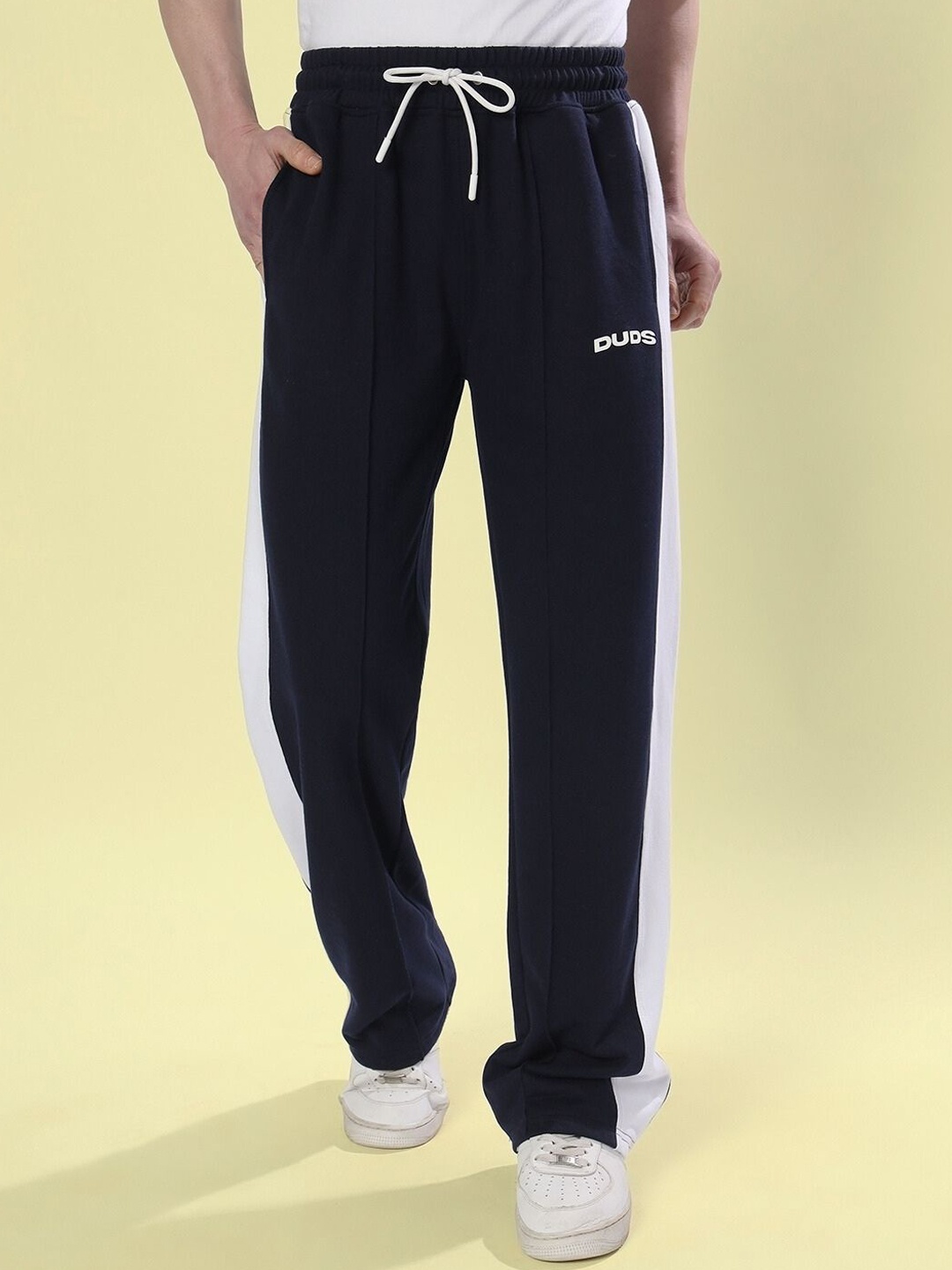 

WEARDUDS Men Relaxed-Fit Mid-Rise Track Pants, Navy blue