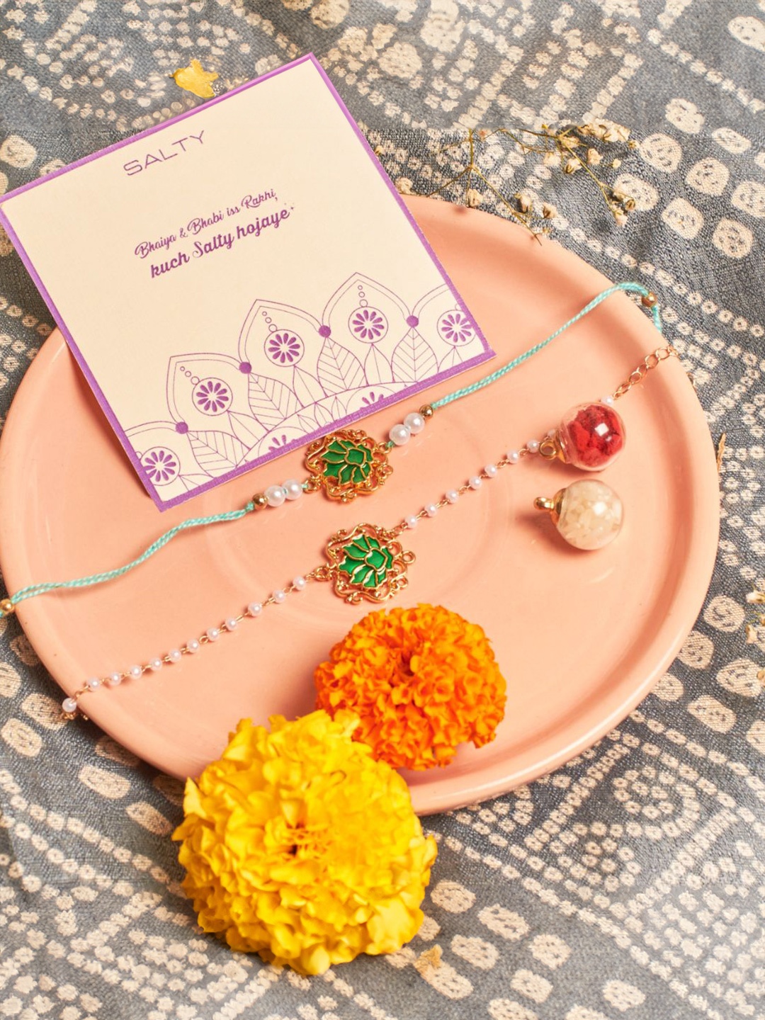 

SALTY Set of 2 Bhaiya Bhabhi Rakhi, Gold