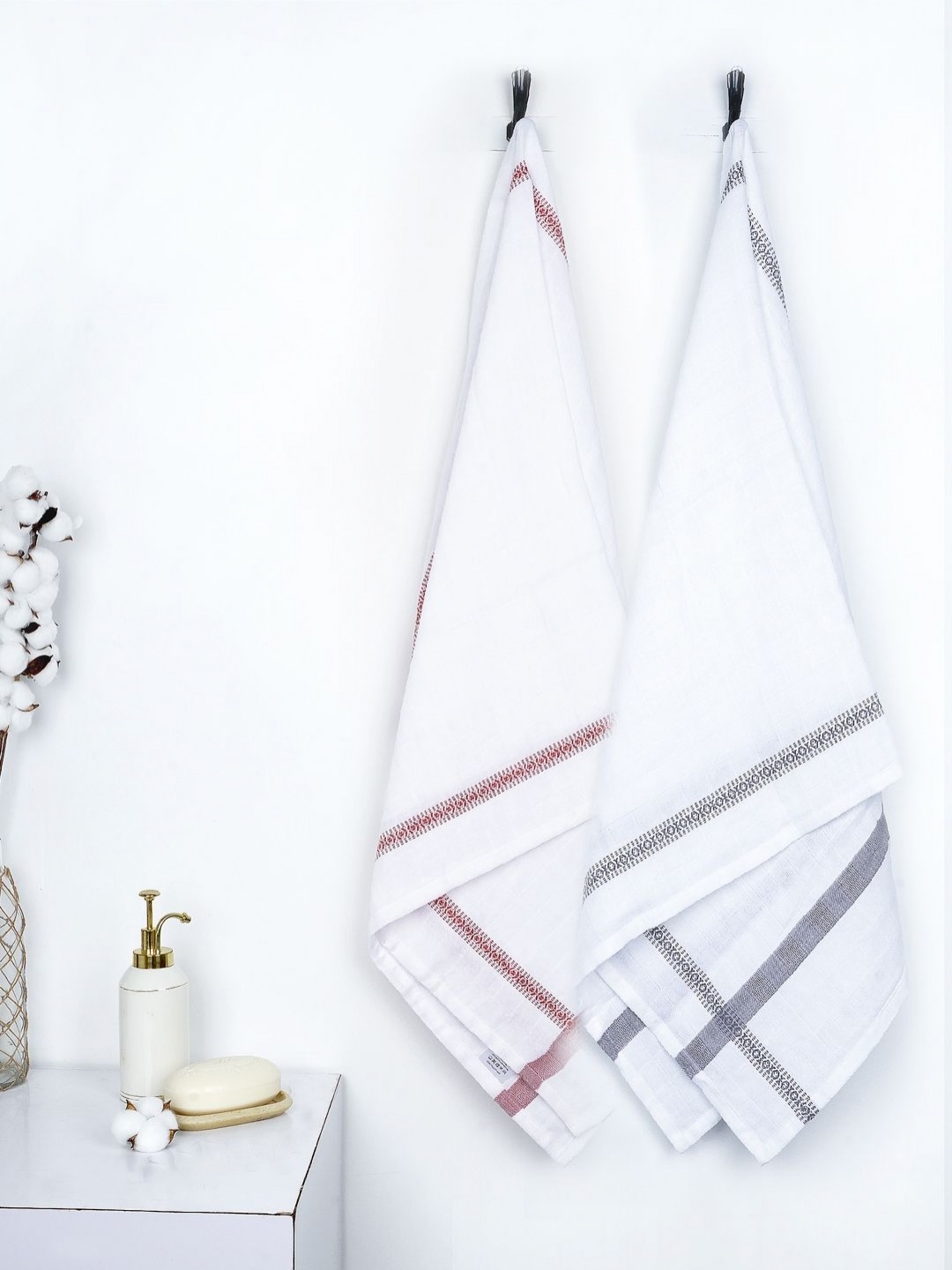 

Thirsty Towel Red & Grey 2 Cotton 200 GSM Bath Towel