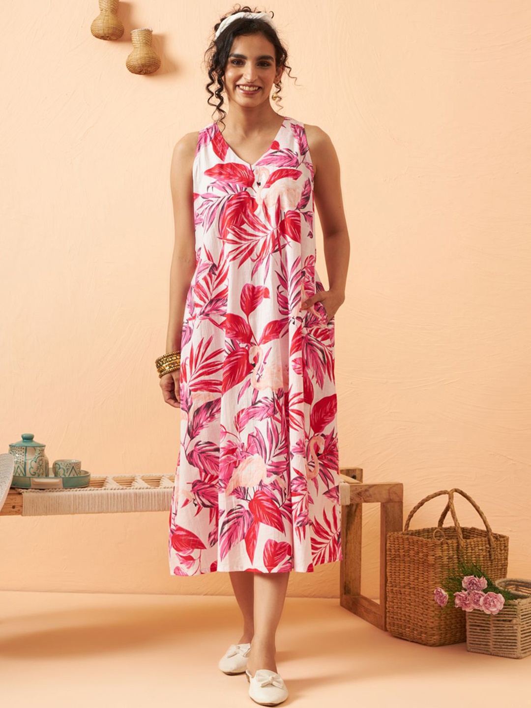 

ARAVALII Floral Printed A-Line Midi Dress, White