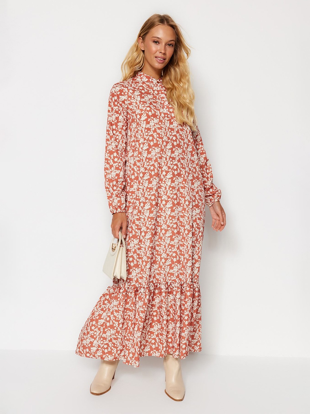 

Trendyol Floral Print Maxi Dress, Na