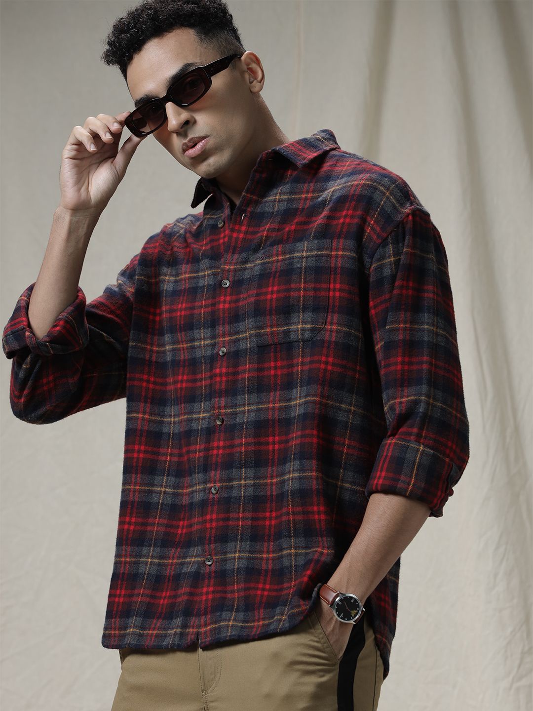

WROGN Men Custom Spread Collar Tartan Checked Cotton Boxy Casual Shirt, Maroon