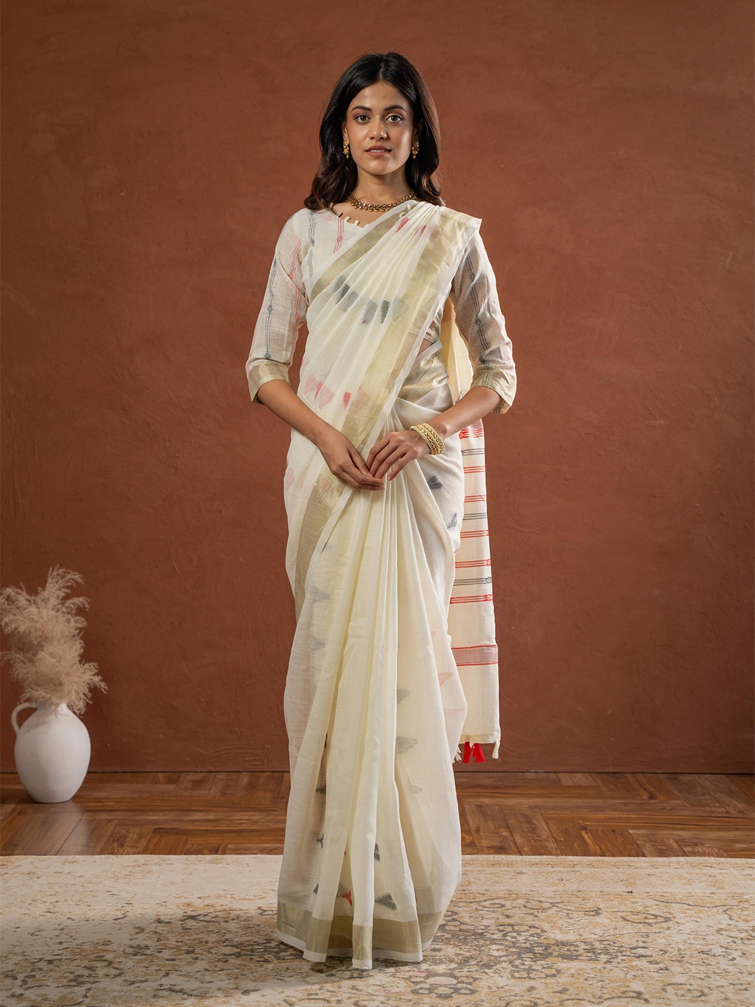 

Dori Woven Design Zari Jamdani Saree, Off white