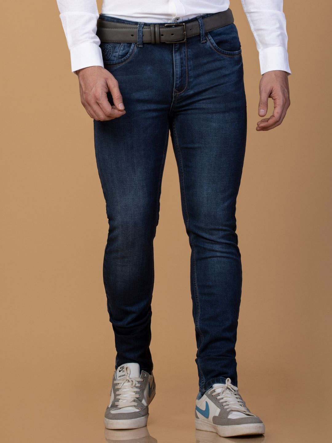 

Berkshire Men Smart Slim Fit Light Fade Stretchable Jeans, Blue