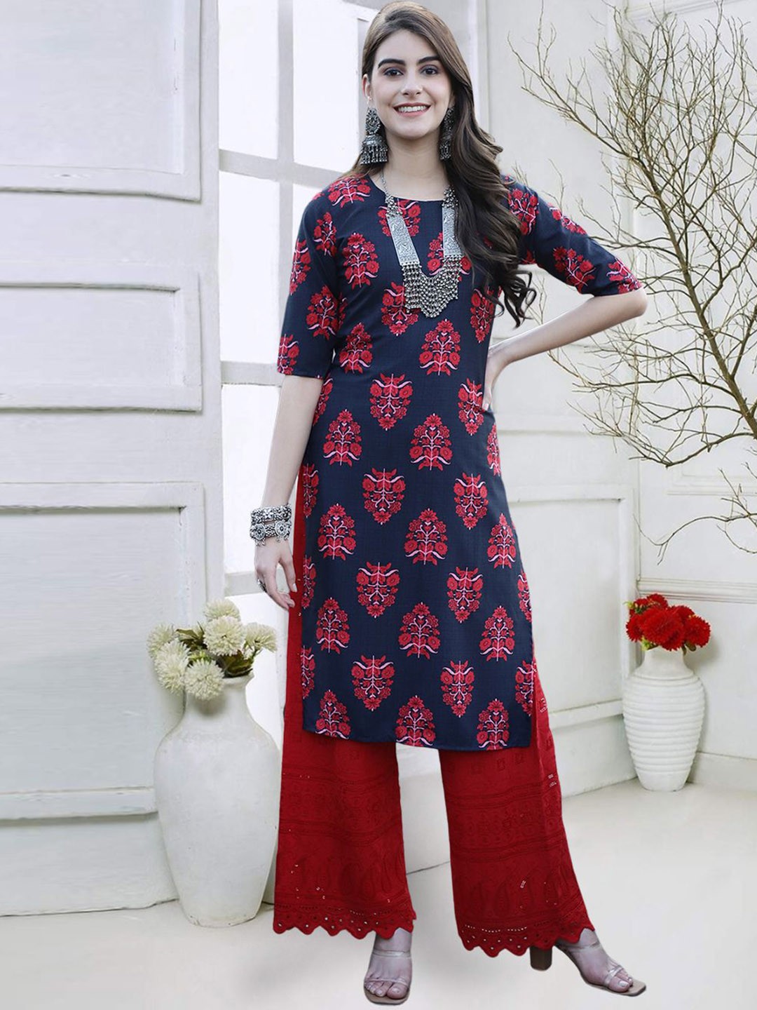 

7Threads Floral Printed Round Neck Straight Kurta, Navy blue