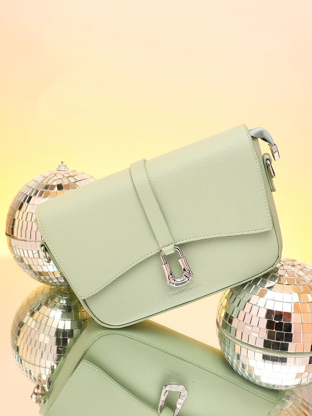 

HAUTE SAUCE by Campus Sutra Leather Structured Handheld Bag, Green