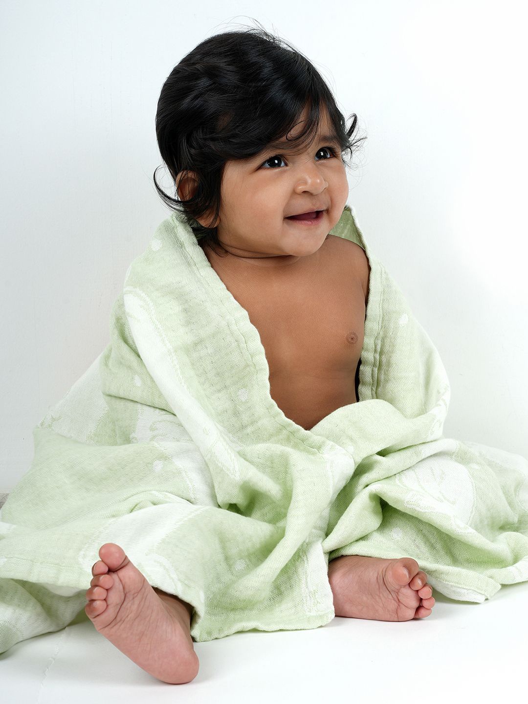 

Doctor Towels Green & White 1 Printed Other 350 GSM Bath Towel