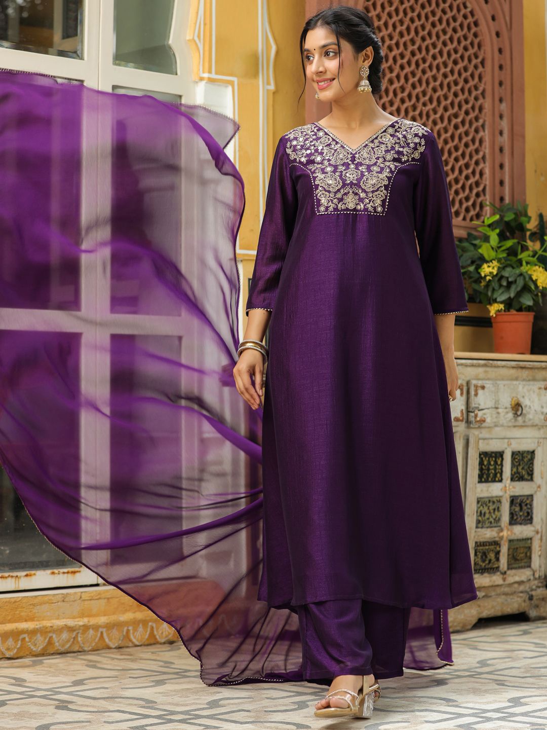 

Janasya Floral Embroidered V-Neck A-Line Kurta with Palazzo & Dupatta, Purple