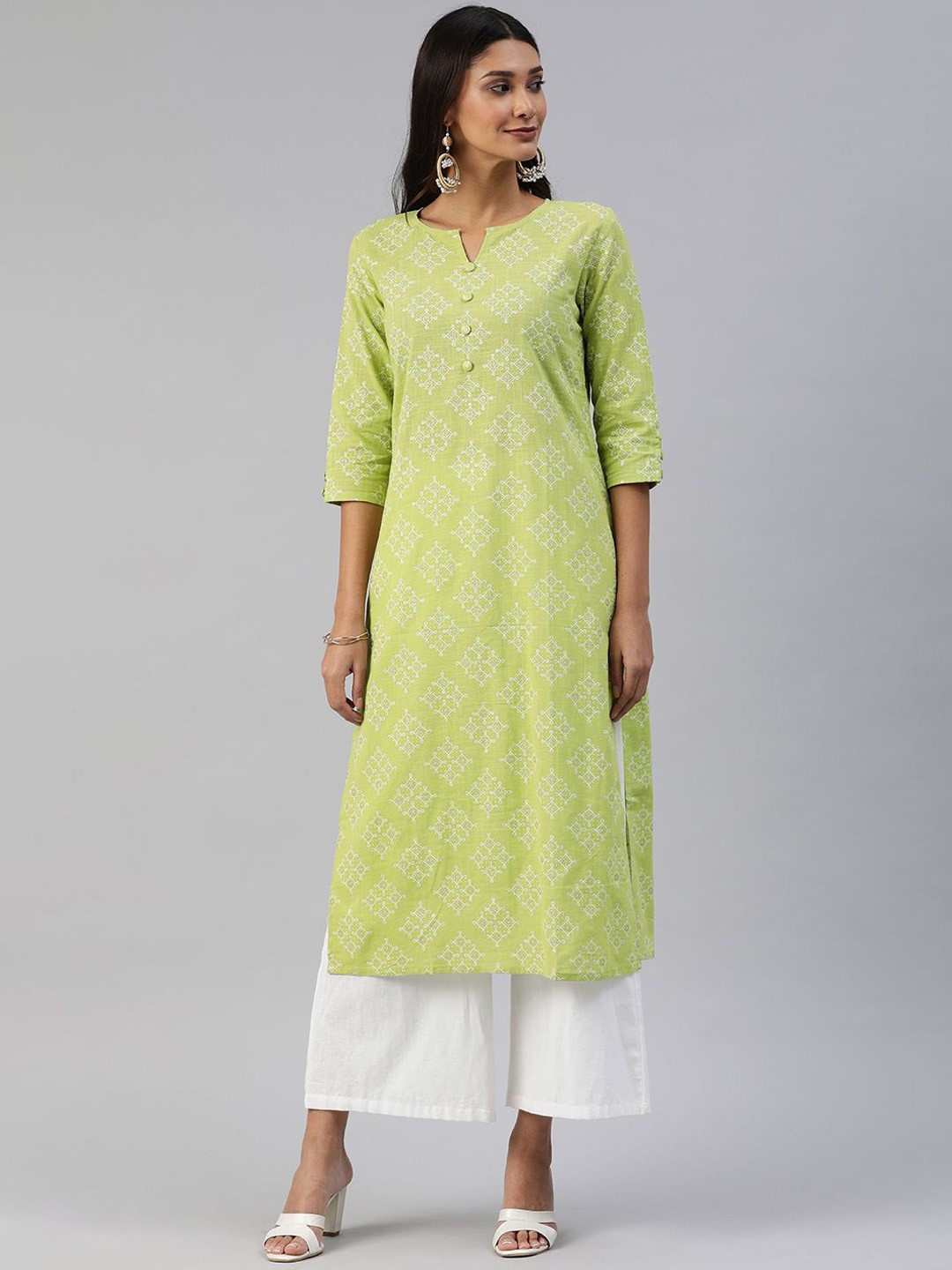

Swishchick Women Geometric Dyed Keyhole Neck Kurta, Green