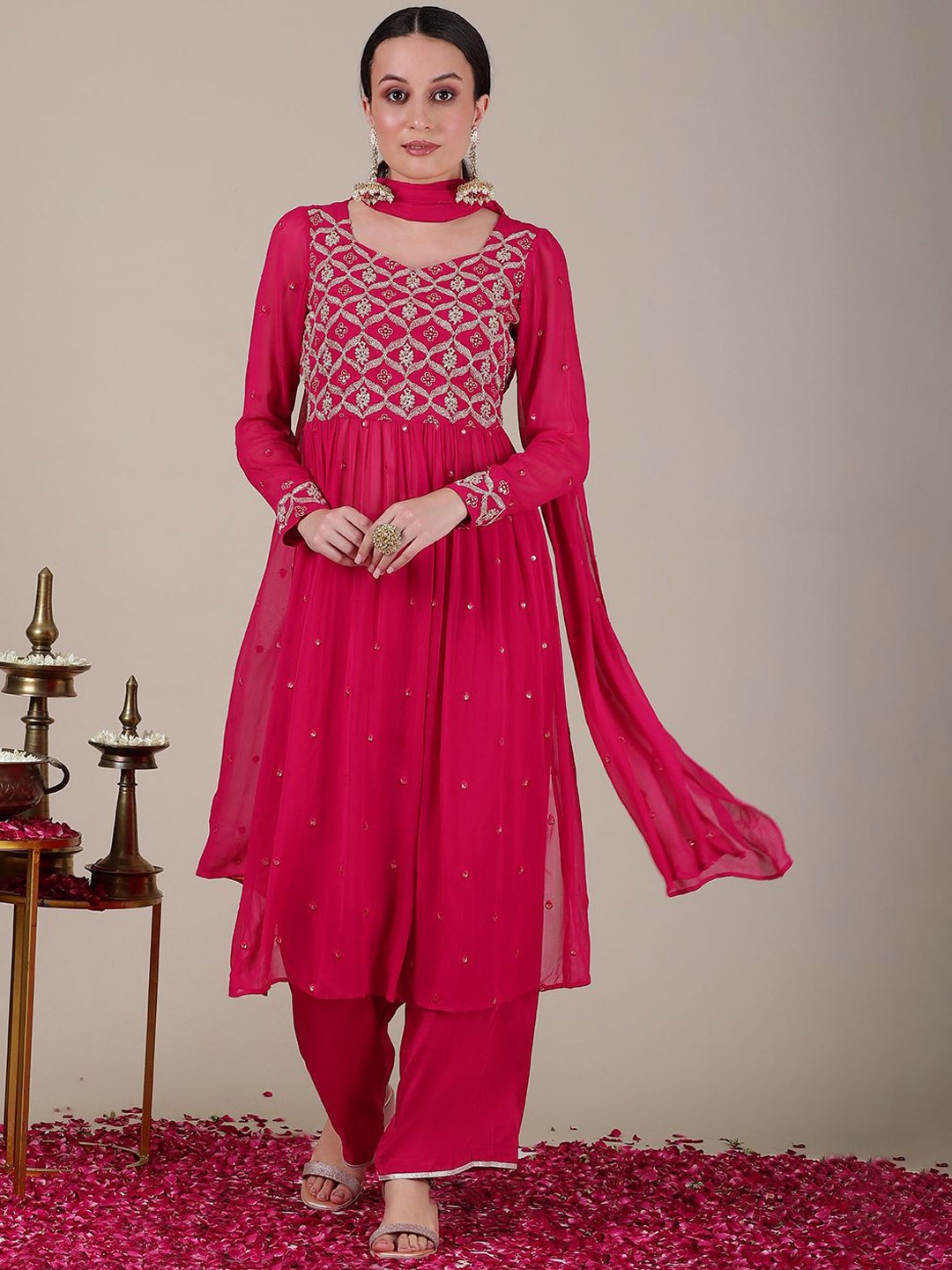 

AURELIA Women Floral Embroidered Empire Thread Work Kurta with Palazzos & With Dupatta, Pink