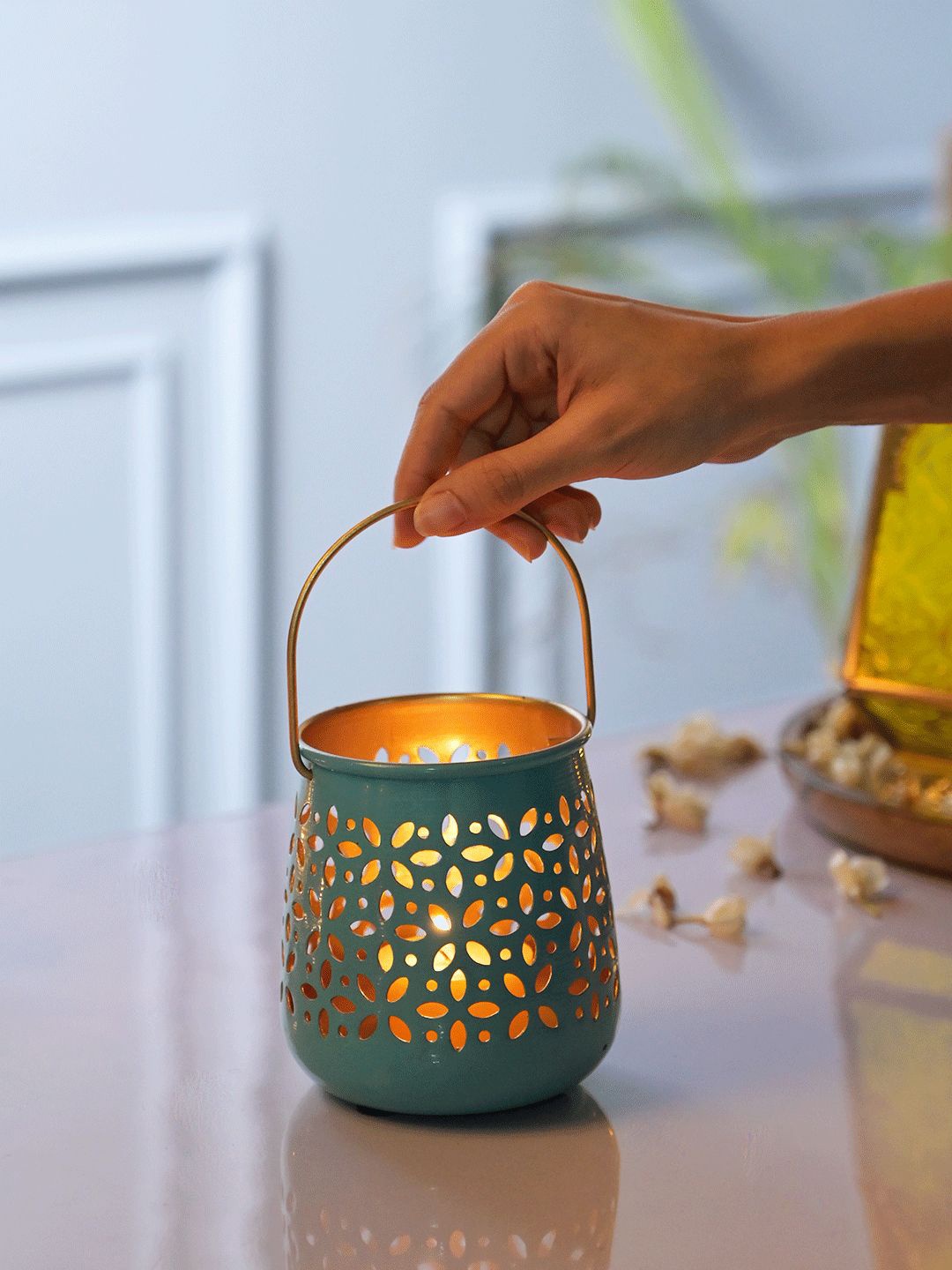 

MARKET99 Blue Set of 2 Candle Holder
