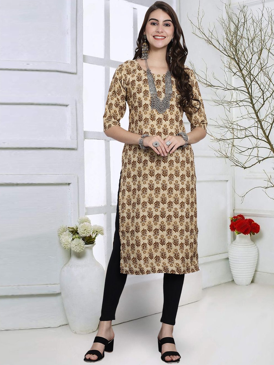 

7Threads Geometric Printed Round Neck Straight Kurta, Beige