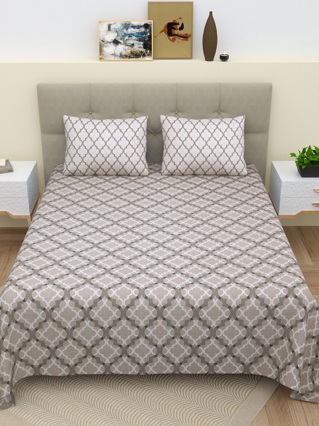 

BELLA CASA Grey & Off White Geometric 220 TC King Bedsheet with 2 Pillow Covers
