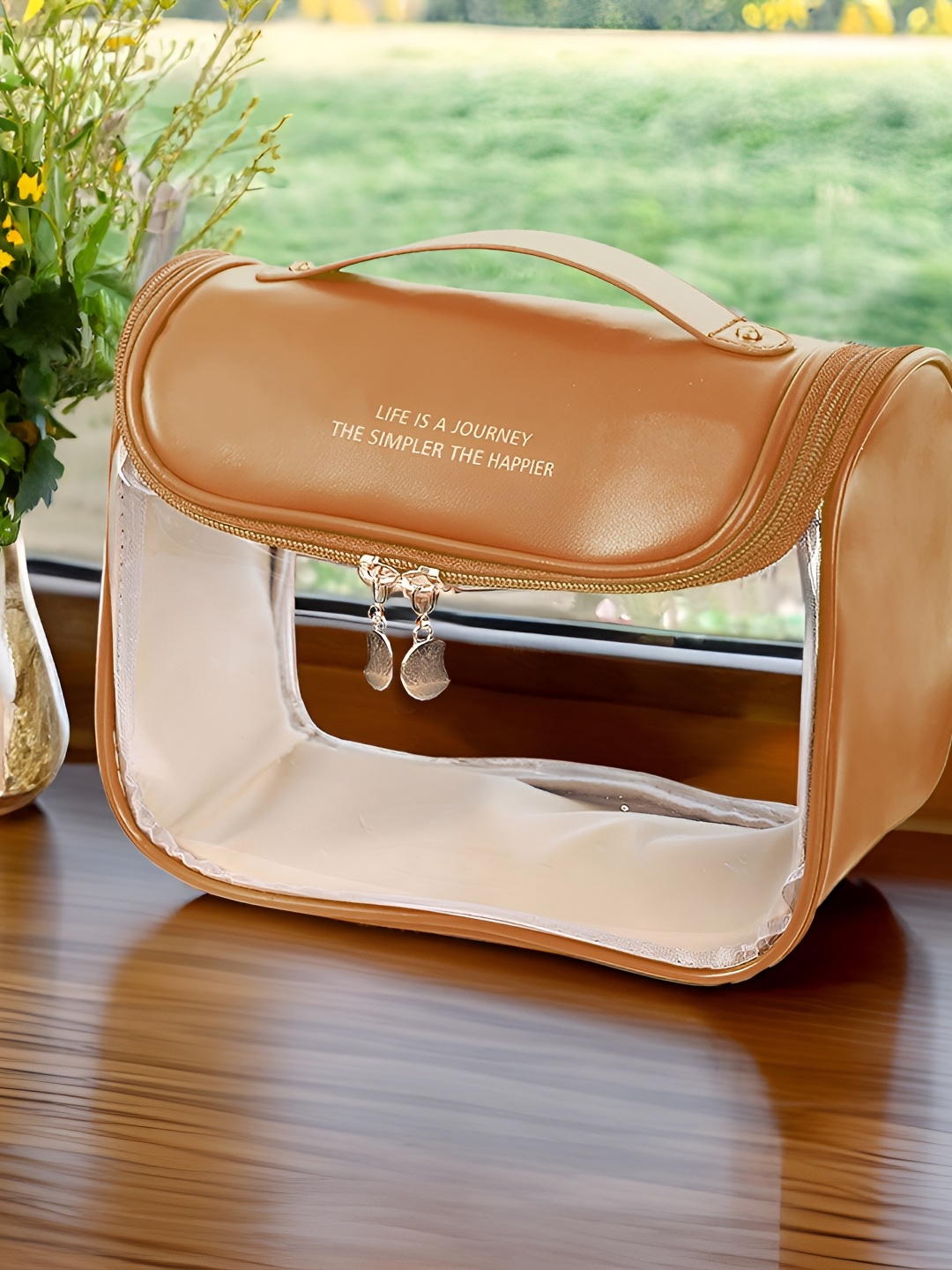 

Aura Brown Set of 1 Water Resistant Makeup Organiser Organisers