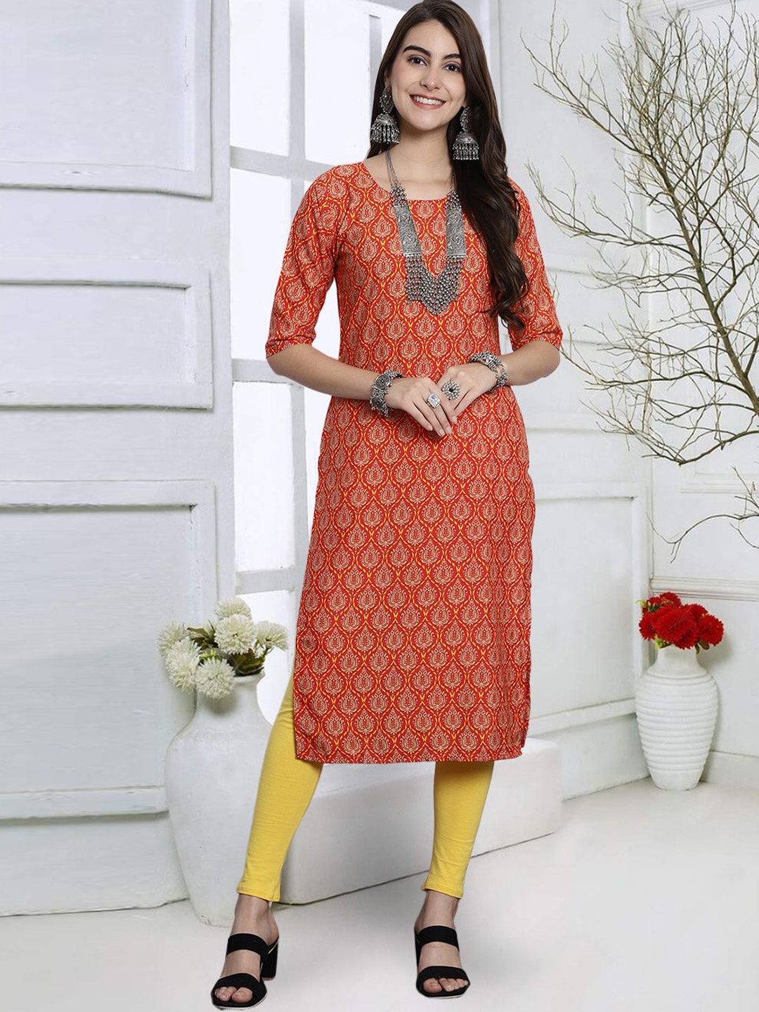 

7Threads Ethnic Motifs Printed Round Neck Straight Kurta, Orange