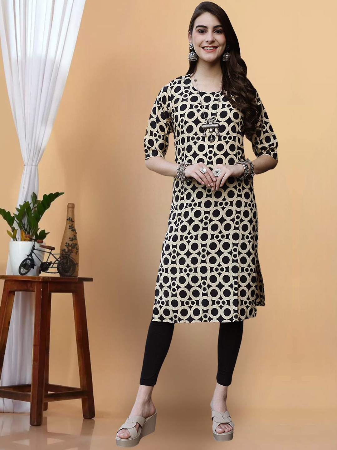 

7Threads Geometric Printed Straight Kurta, Black