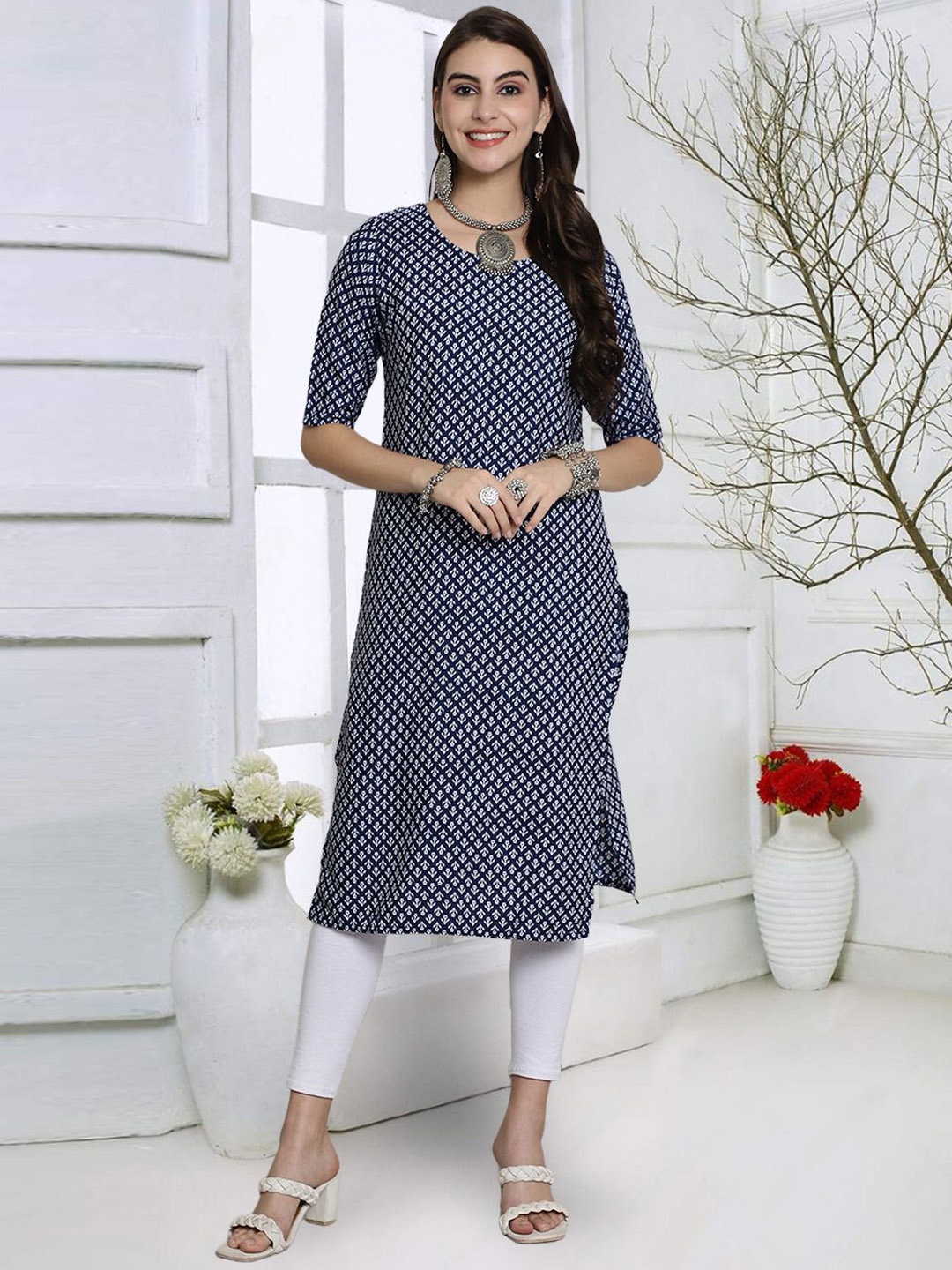 

7Threads Geometric Printed Round Neck Straight Kurta, White