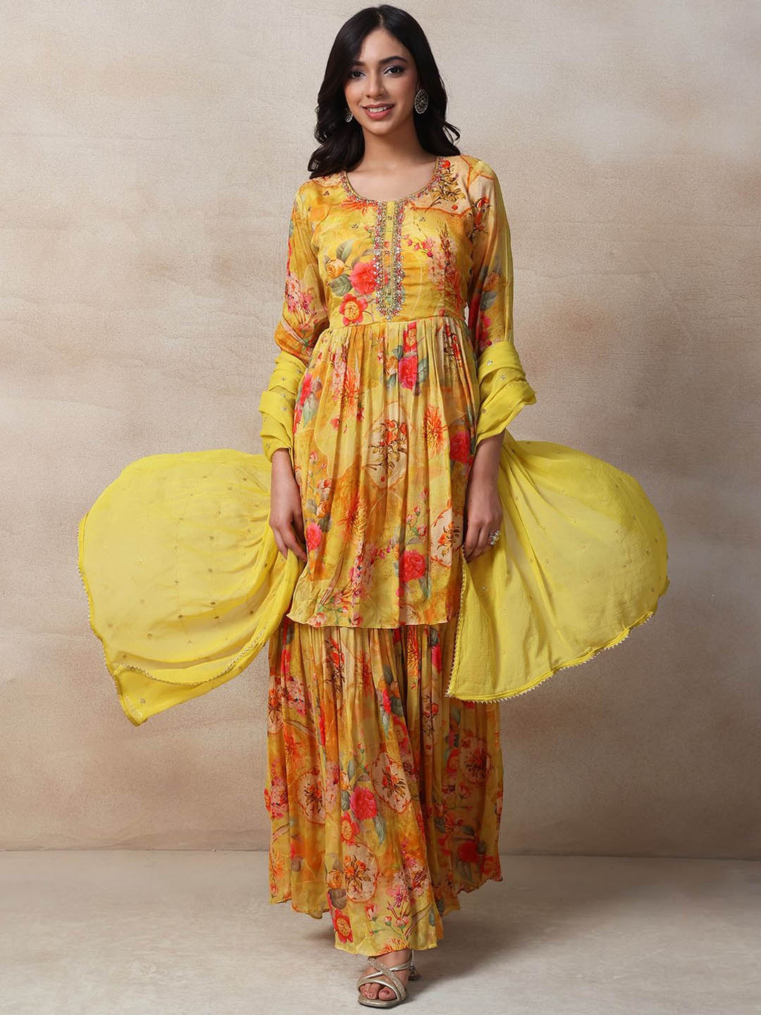 

Rang by Indya Women Floral Printed Empire Zardozi Kurta with Trousers & With Dupatta, Yellow