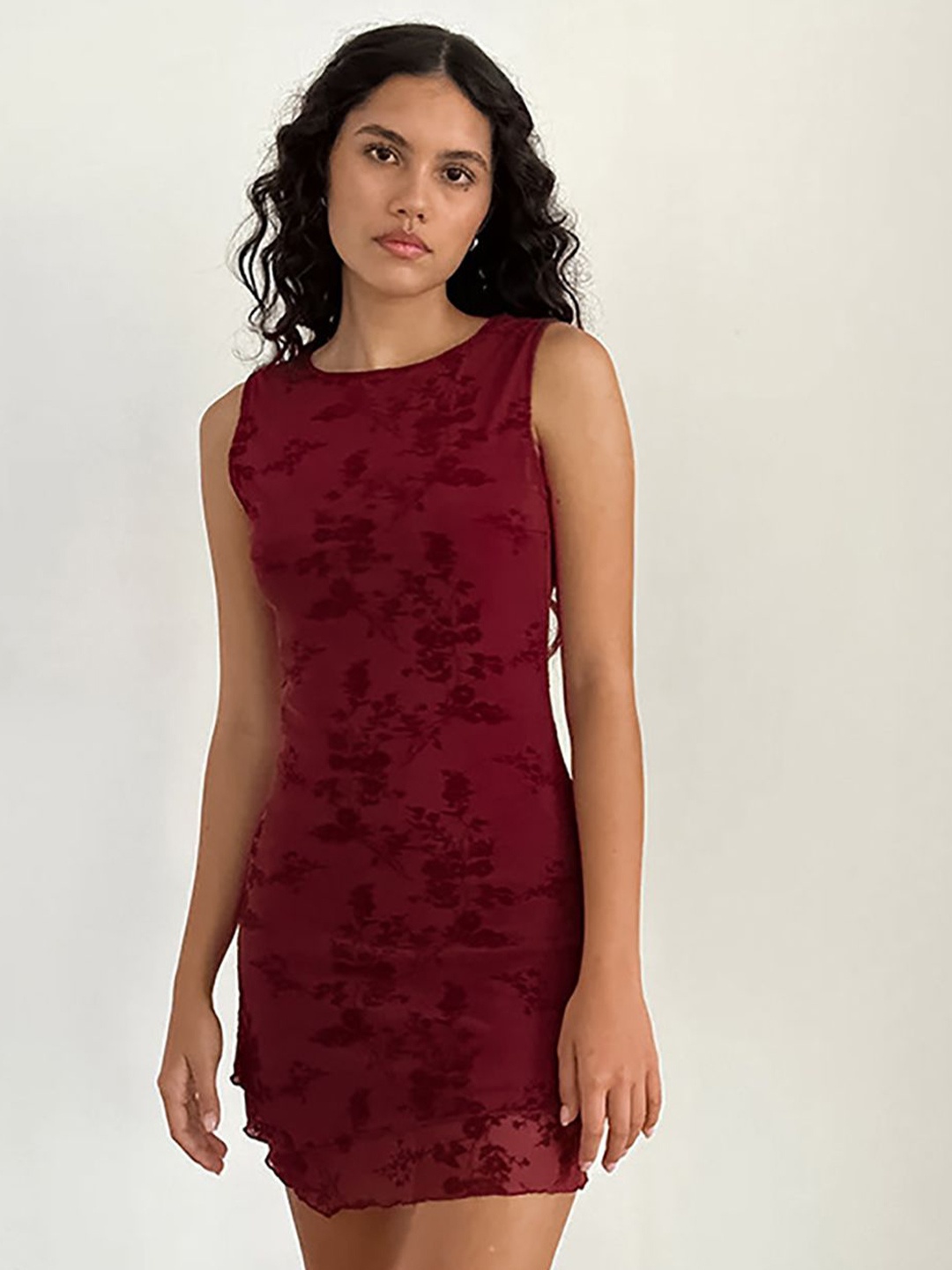 

StyleCast x Revolte Floral Bodycon Mini Dress, Maroon