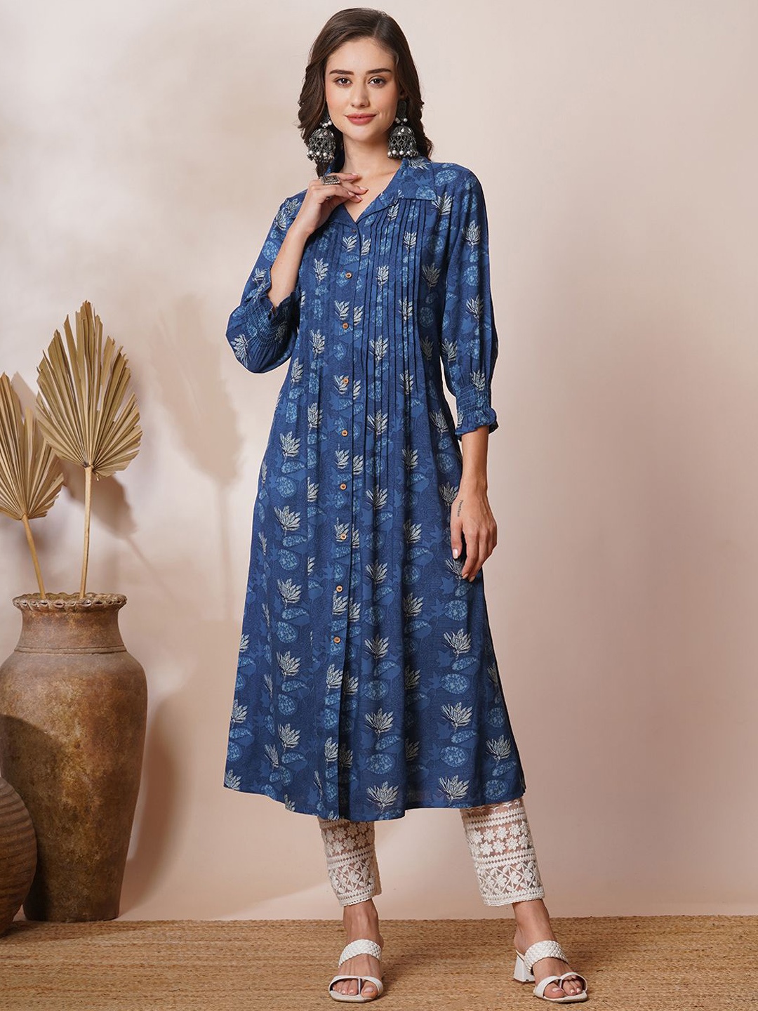 

FASHOR Women Ethnic Motifs Printed Sequinned Anarkali Kurta, Blue