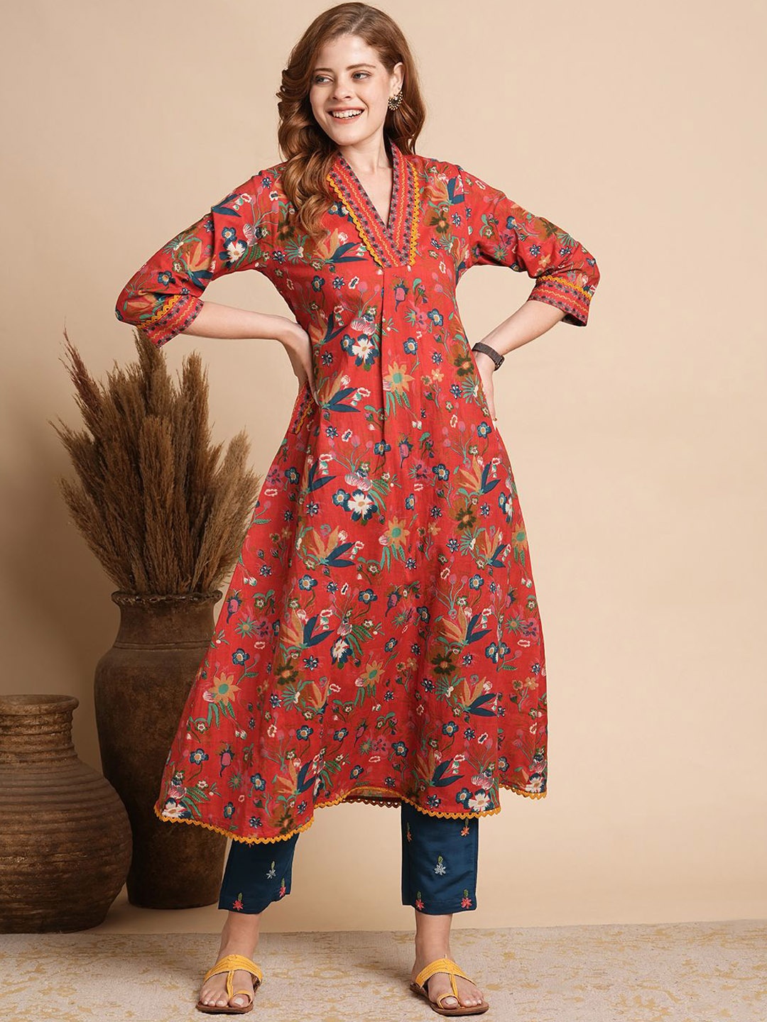 

FASHOR Women Floral Printed Kurta, Red