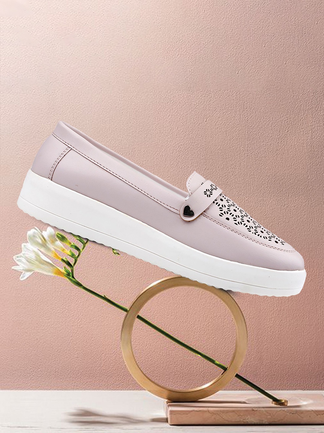 

Bxxy Women Slip-On Sneakers, Pink