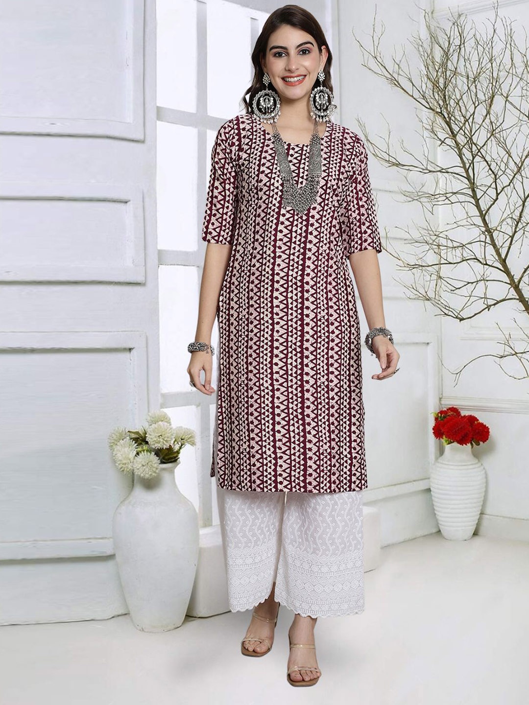 

KALINI Ethnic Motifs Printed Round Neck Crepe Straight Kurta, Maroon