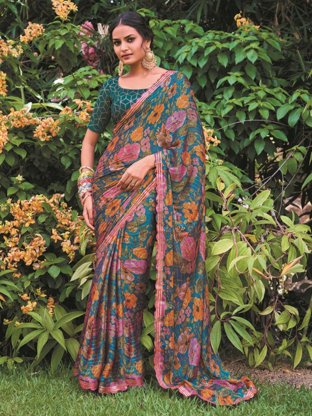 

Mitera Sequinned Floral Printed Saree, Green