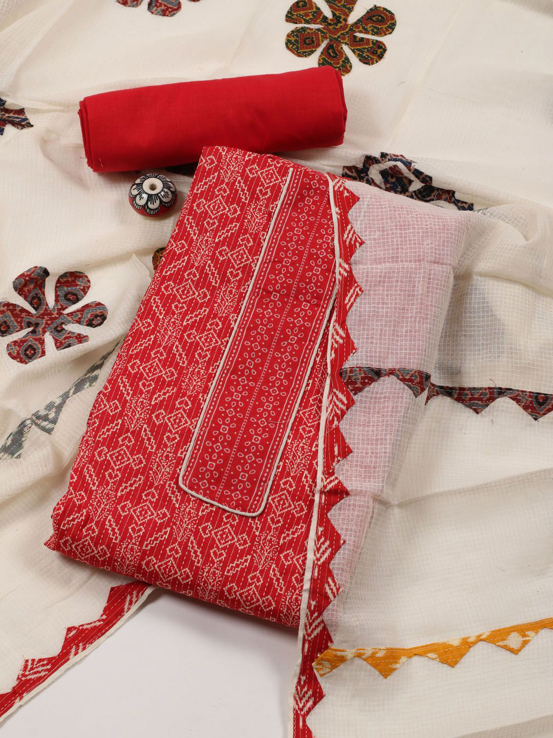 

Meena Bazaar Printed Unstitched Dress Material, Red