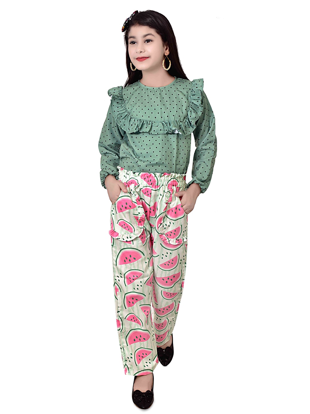 

Arshia Fashions Girls Printed Top with Trousers, Green