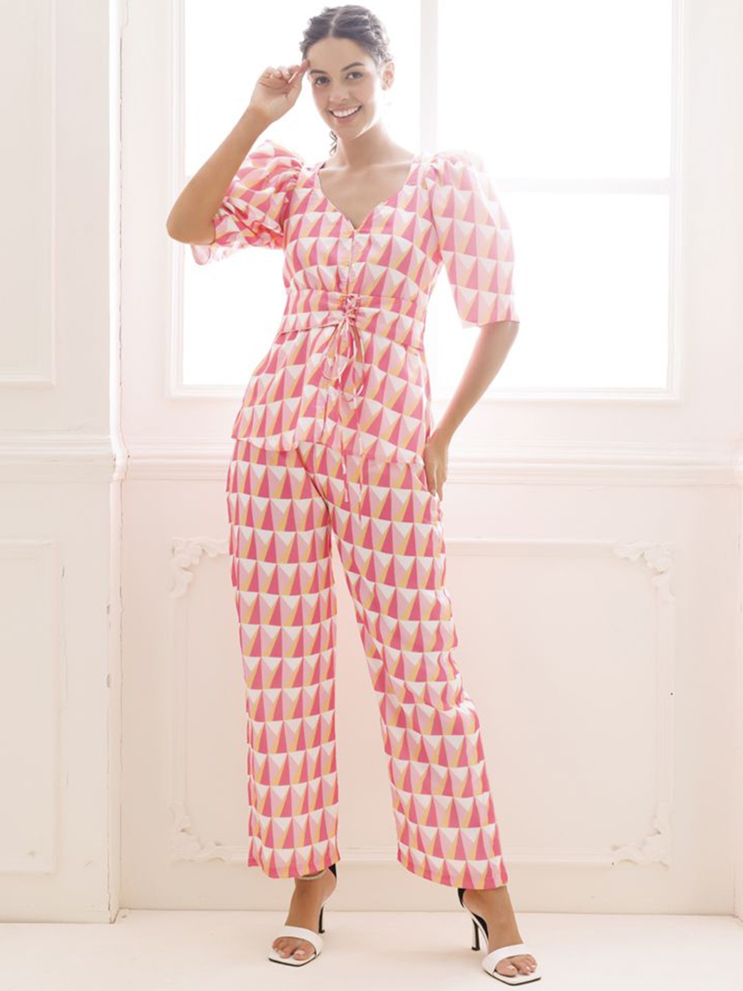 

Ragavi Printed Short Sleeve Top & Trouser Co-Ords, Pink