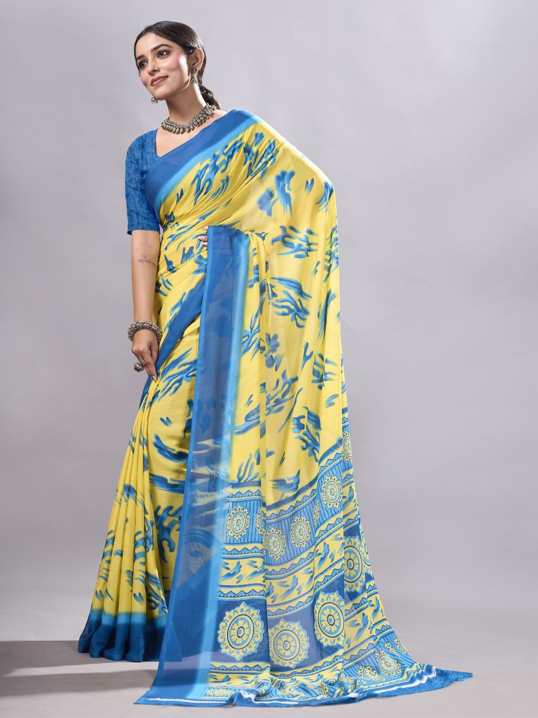 

NIRMAL CREATION Printed Abstract Saree, Lime green