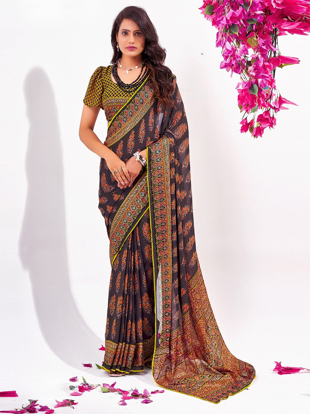 

Mitera Printed Floral Saree, Black