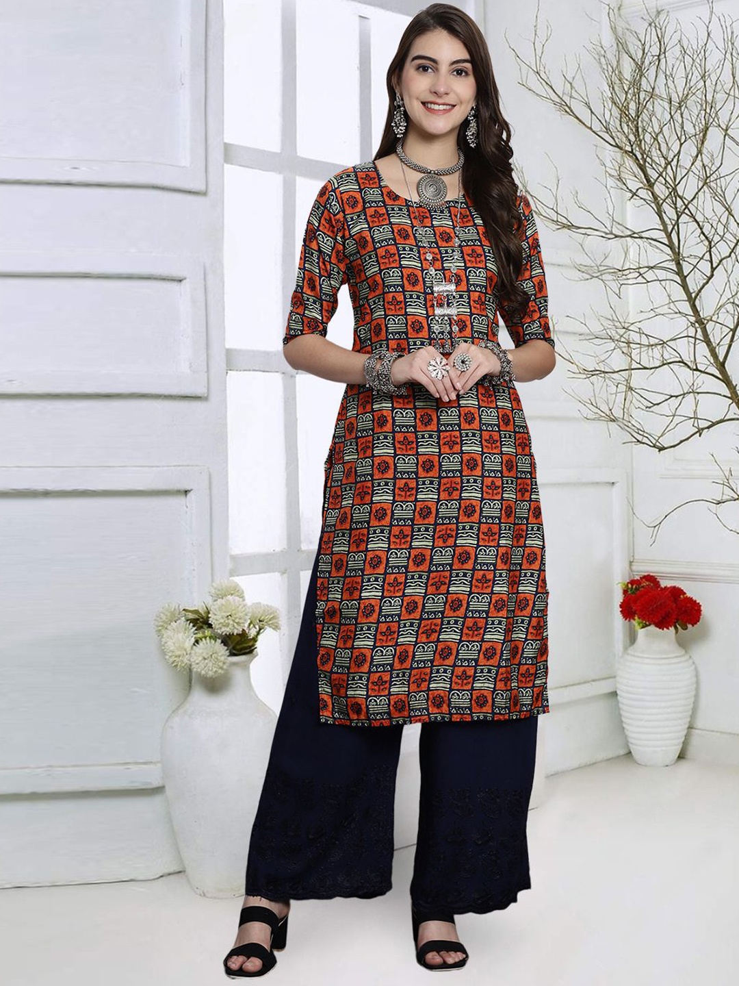 

7Threads Ethnic Motifs Printed Three-Quarter Sleeves Straight Kurta, Red