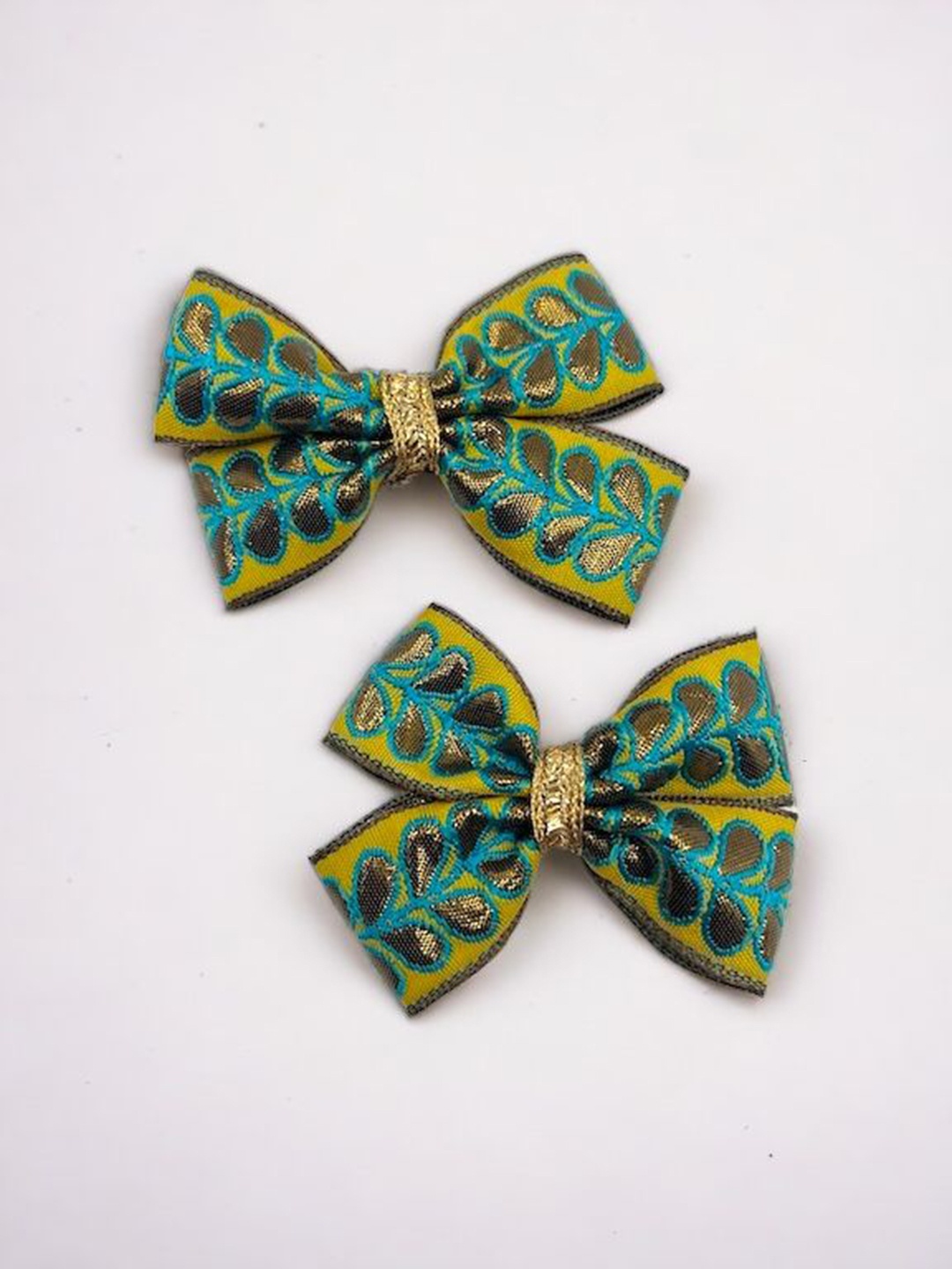 

Choko Set of 2 Girls Lace Alligator Hair Clip, Green