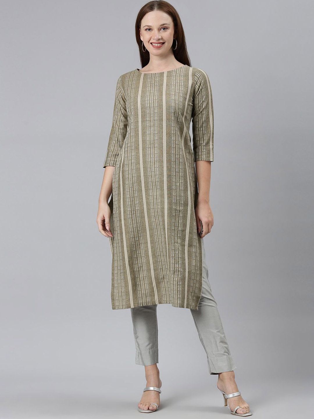 

HRITIKA Women Striped Sequinned Kurta, Beige