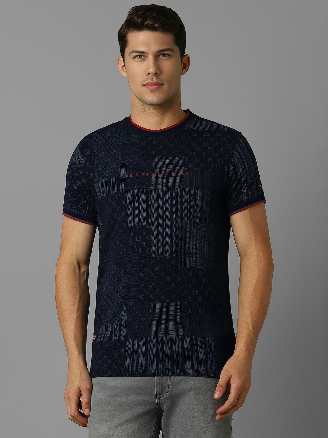 

Louis Philippe Jeans Men Typography Printed Raw Edge Slim Fit T-shirt, Navy blue