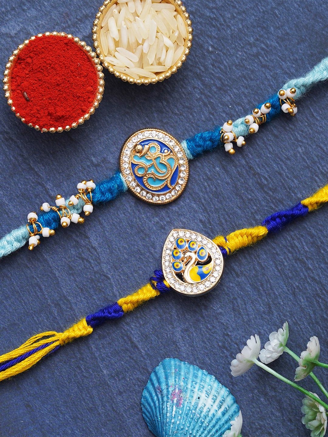 

eCraftIndia Unisex Set of 2 Lord Ganesha & Peacock Rakhi, Gold