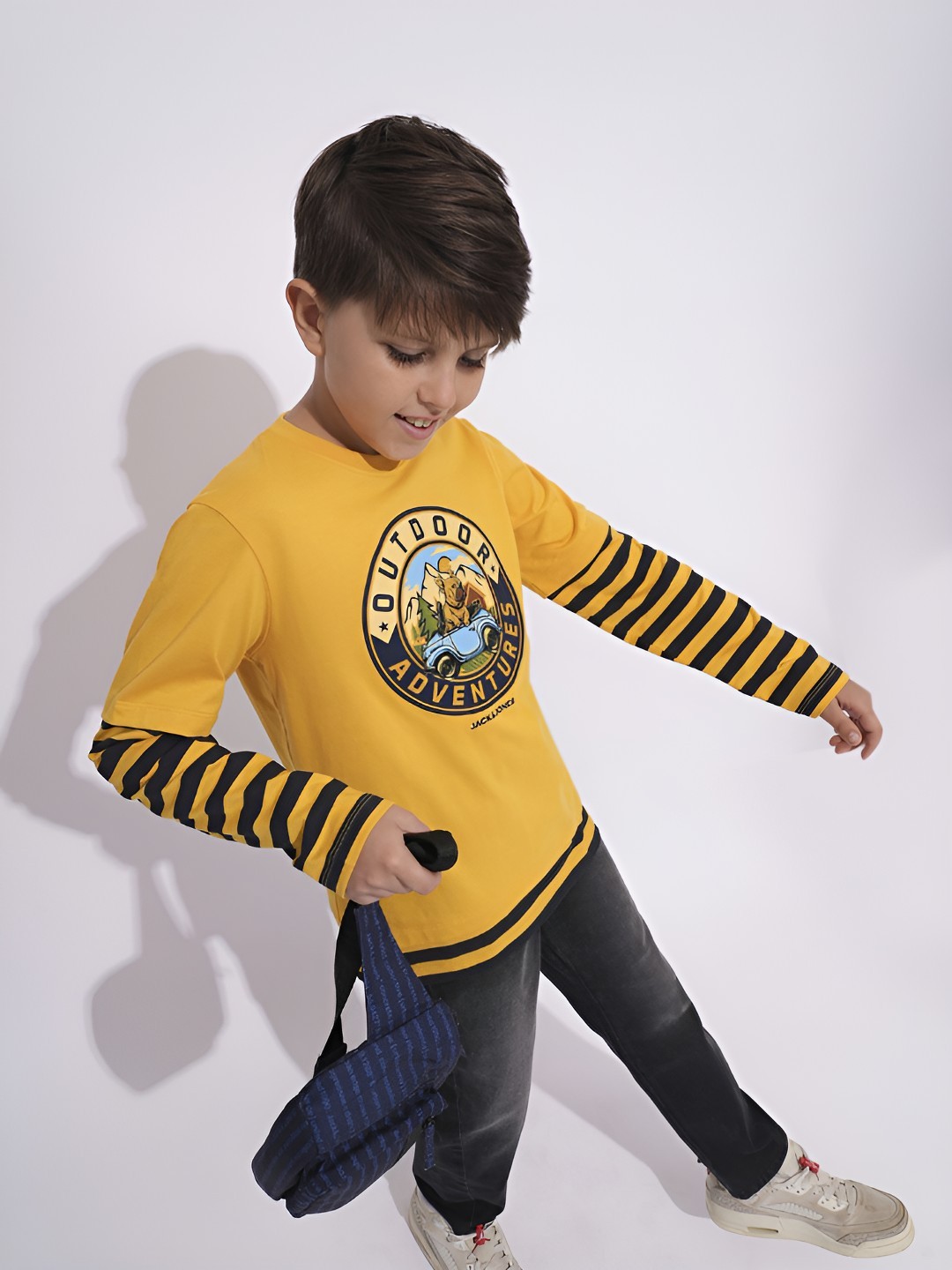 

Jack & Jones Junior Boys Graphic Printed Round Neck Pure Cotton T-shirt, Yellow