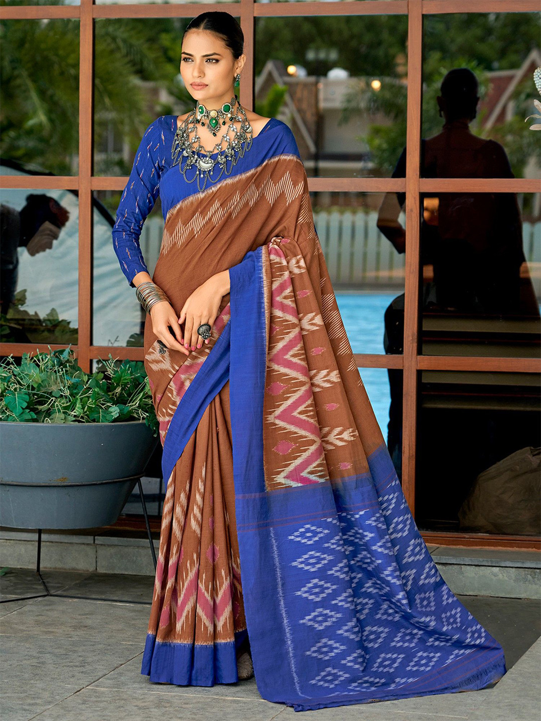 

Mitera Striped Ikat Saree, Brown