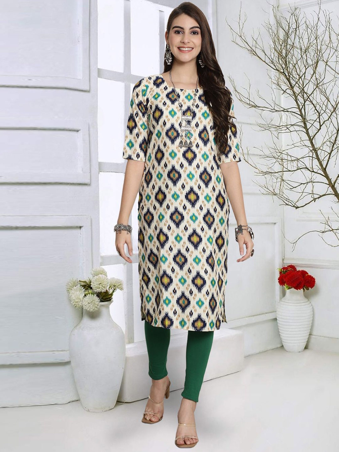 

KALINI Ethnic Motifs Printed Round Neck Straight Kurta, Cream