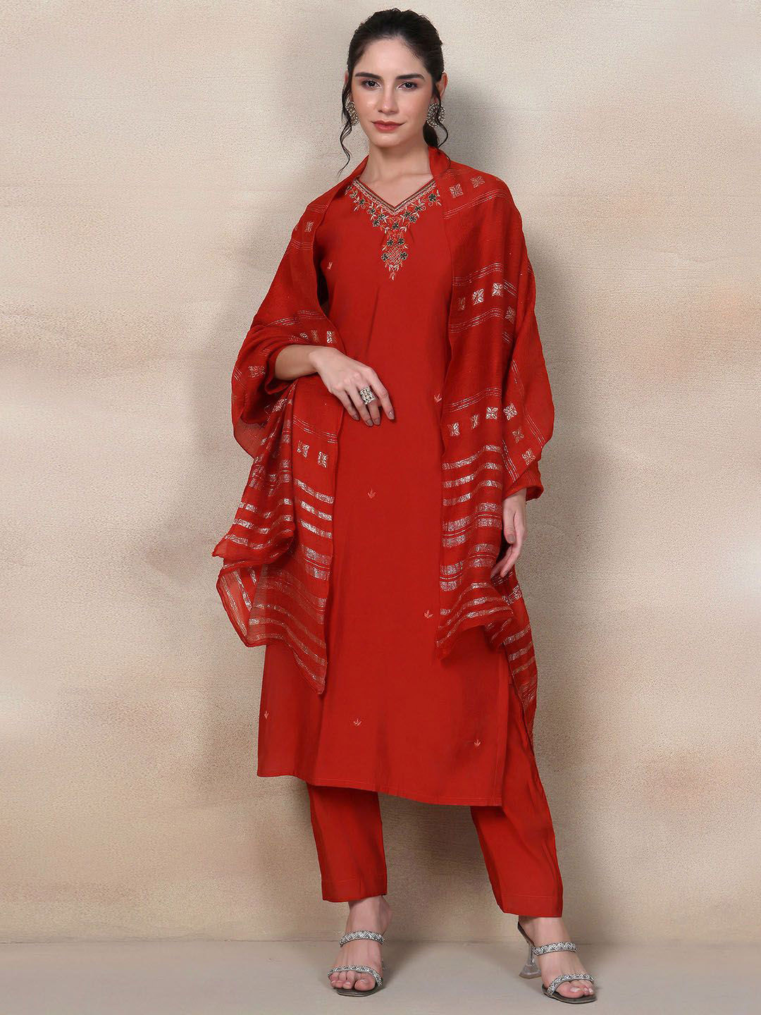

Rang by Indya Women Floral Embroidered Regular Thread Work Kurta with Trousers & With Dupatta, Red