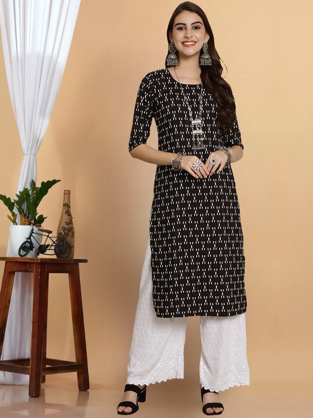 

7Threads Geometric Printed Straight Kurta, Black