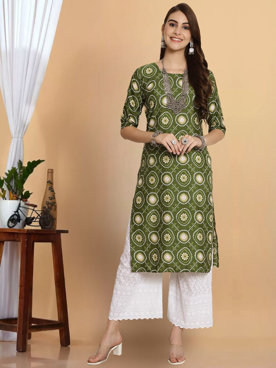 

1 Stop Fashion Bandhani Printed Round Neck Crepe Straight Kurta, Green