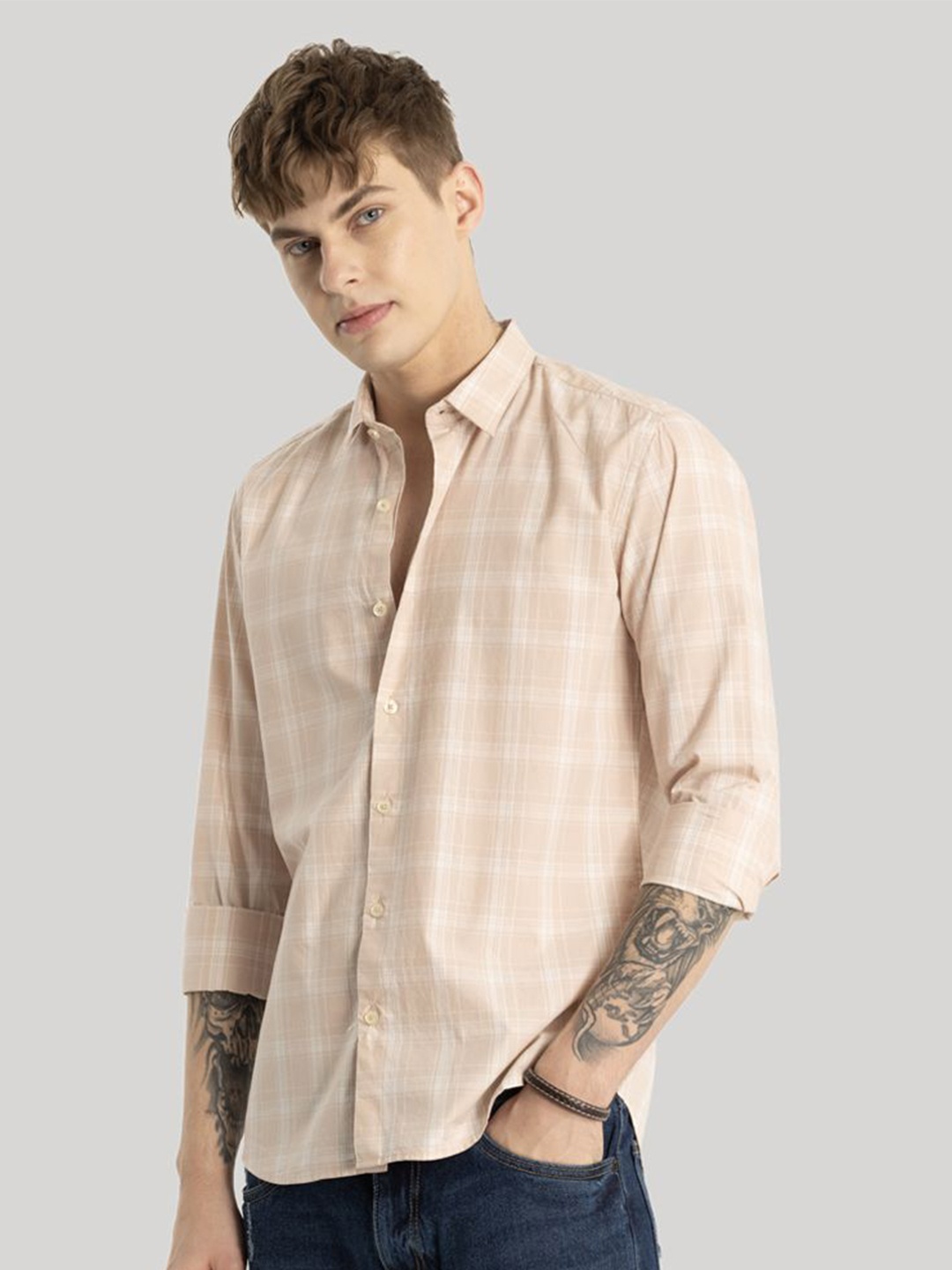 

Snitch Men Smart Slim Fit Opaque Checked Casual Shirt, Peach