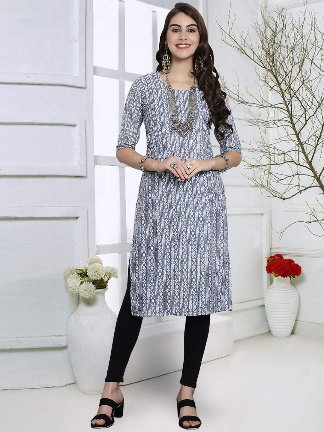 

7Threads Geometric Printed Straight Kurta, Blue