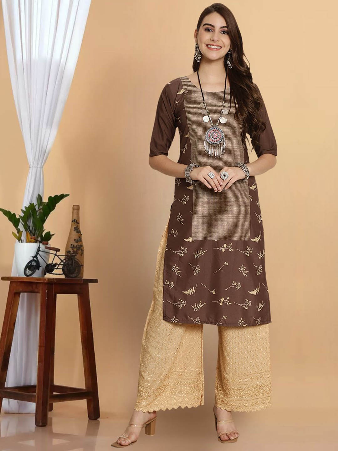 

1 Stop Fashion Floral Printed Round Neck Crepe Straight Kurta, Brown