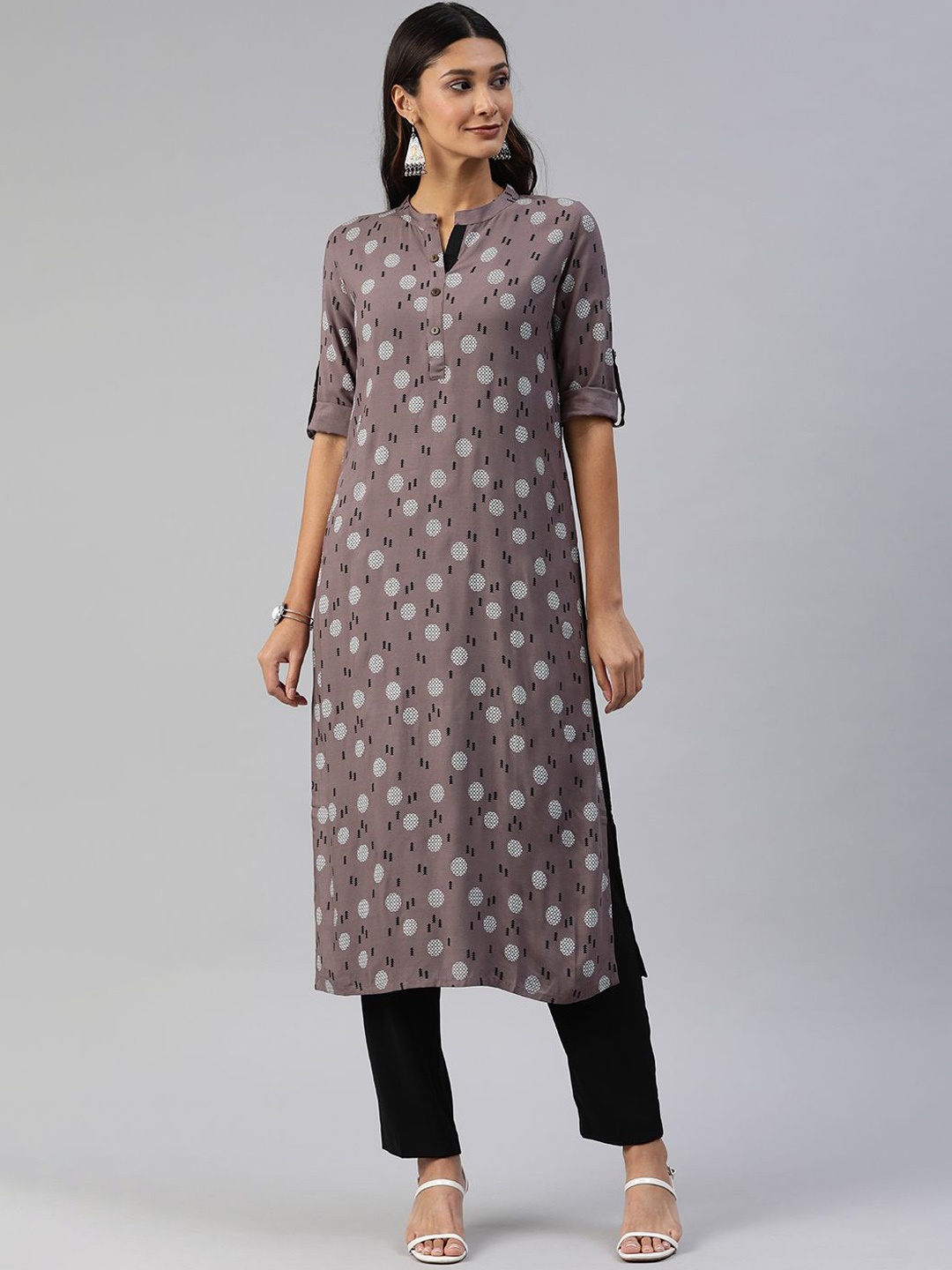 

Swishchick Women Geometric Keyhole Neck Pathani Kurta, Brown
